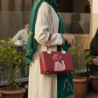 Premium Artistic Handbag – A Perfect Blend of Style & Elegance