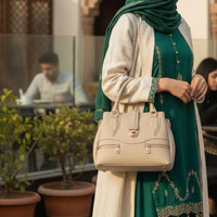 Paresa Signature Luxe Handbag – Elegant, Stylish & Perfect for Every Day